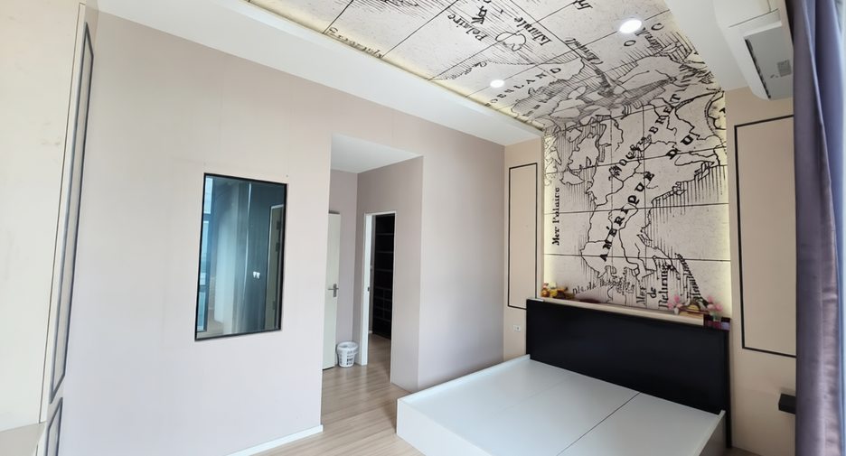 For sale 3 bedrooms townhouse in Bang Kapi, Bangkok