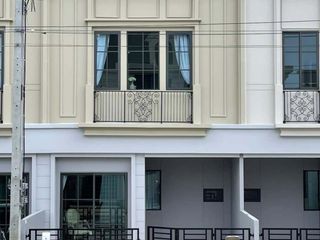 For rent 2 bedrooms townhouse in Bang Phli, Samut Prakan