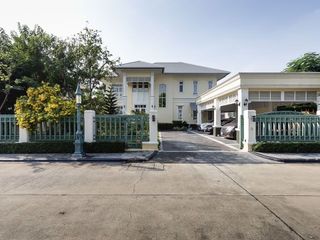 For sale 4 bedrooms house in Lat Phrao, Bangkok