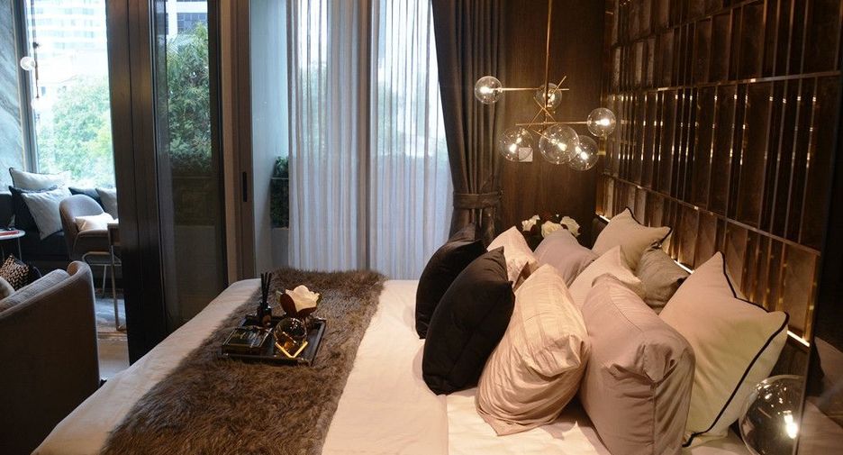 For sale 1 bed condo in Watthana, Bangkok