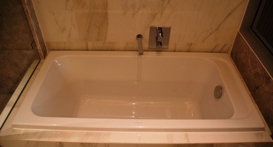 For sale 1 bed condo in Watthana, Bangkok