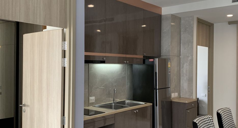 For rent 2 bedrooms condo in Pathum Wan, Bangkok
