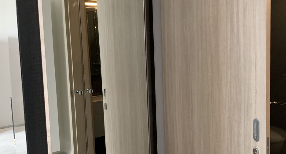Wohnung zur Miete mit 2 Zimmer in Pathum Wan, Bangkok