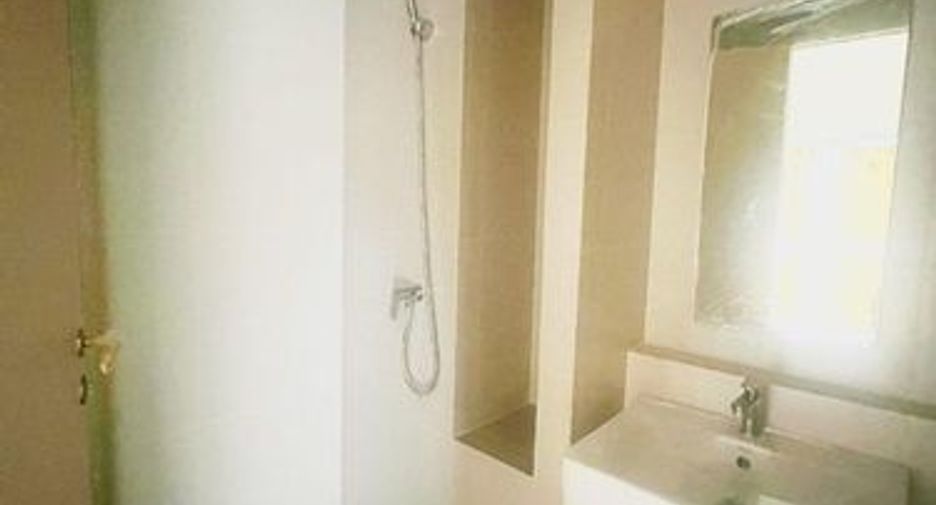 À vendre 1 chambre condo à Bang Kapi, Bangkok