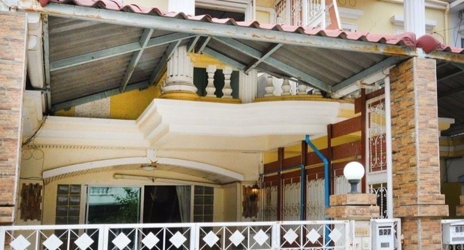 For rent 3 bedrooms house in Bang Na, Bangkok