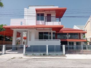 For sale 4 bedrooms house in Bang Sao Thong, Samut Prakan