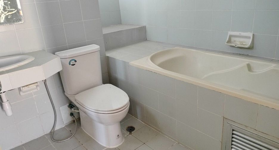 出售 4 卧室 独立屋 在 Bang Sao Thong, Samut Prakan