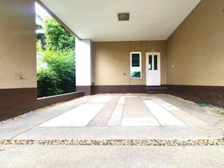 For sale 5 bedrooms townhouse in Taling Chan, Bangkok