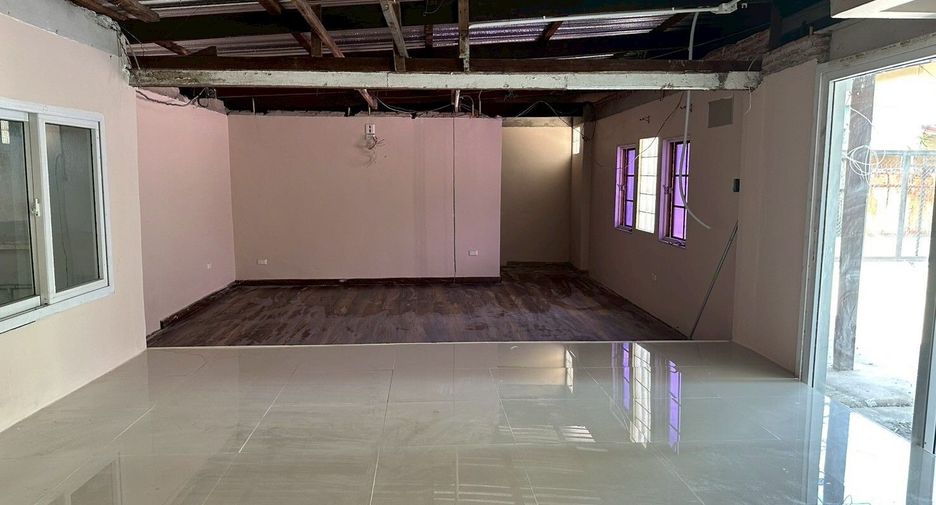 Haus zur Miete mit 3 Zimmer in Watthana, Bangkok