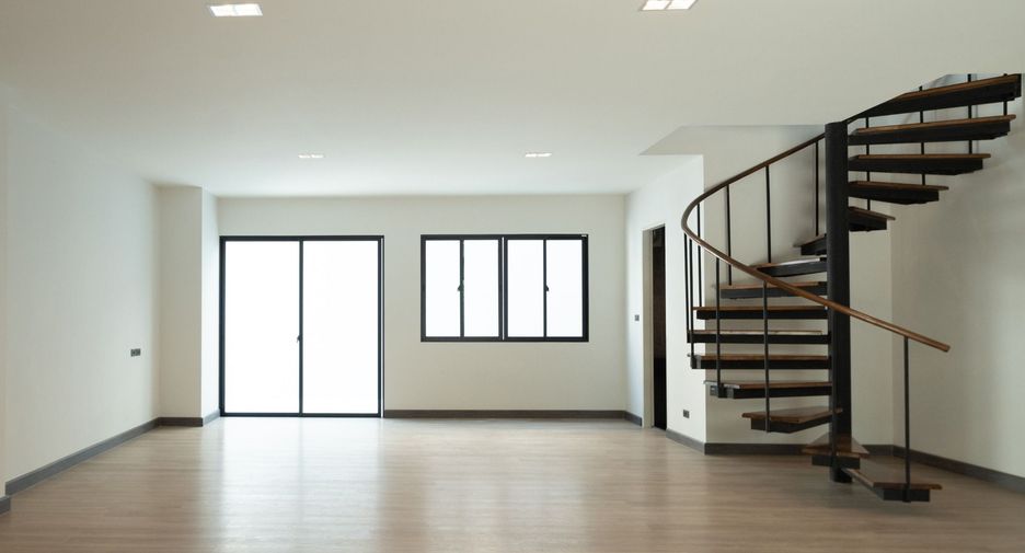 Haus zum Kauf mit 5 Zimmer in Bang Kapi, Bangkok