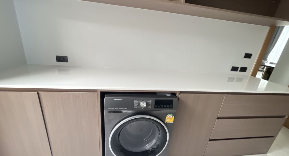 For rent 6 bedrooms villa in Mueang Phuket, Phuket