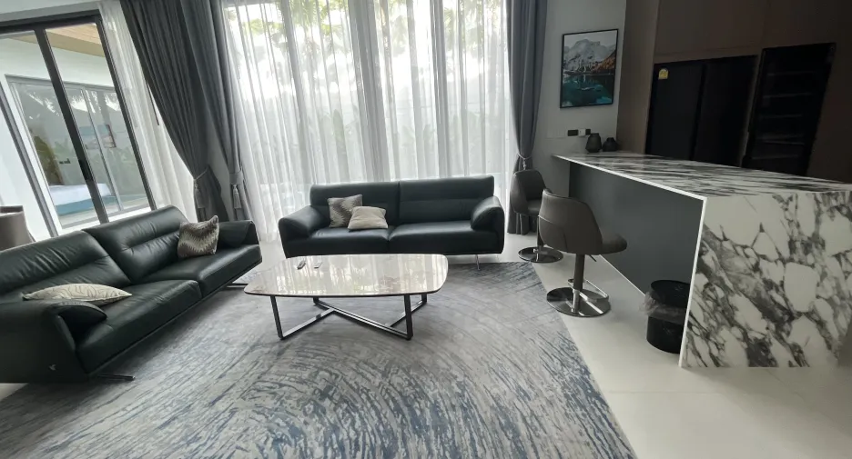 For rent 6 bedrooms villa in Mueang Phuket, Phuket