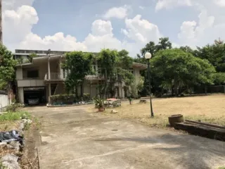 For sale land in Phaya Thai, Bangkok