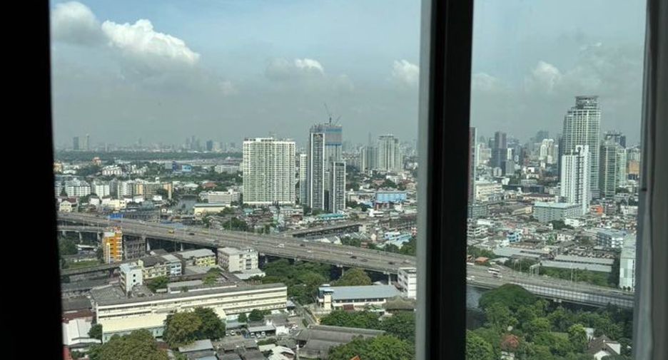 For rent 1 bed condo in Watthana, Bangkok