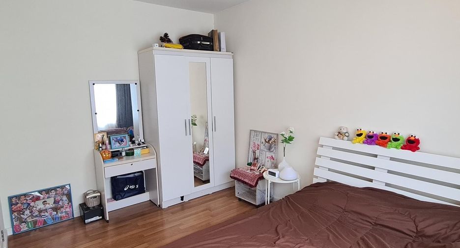 For sale 3 bedrooms townhouse in Bang Khun Thian, Bangkok