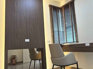 For sale and for rent 4 bedrooms house in Taling Chan, Bangkok