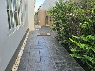 For sale and for rent 4 bedrooms house in Taling Chan, Bangkok