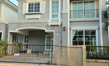 For sale and for rent 4 bedrooms house in Taling Chan, Bangkok