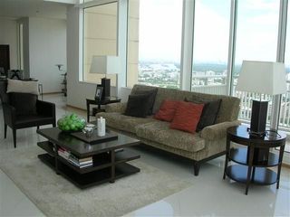 For rent 4 bedrooms condo in Sathon, Bangkok