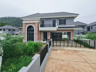 For sale 4 bedrooms villa in Mueang Phuket, Phuket
