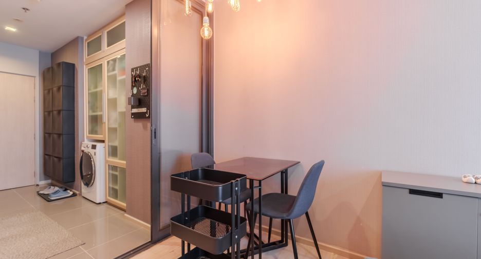 For sale 2 bedrooms condo in Watthana, Bangkok