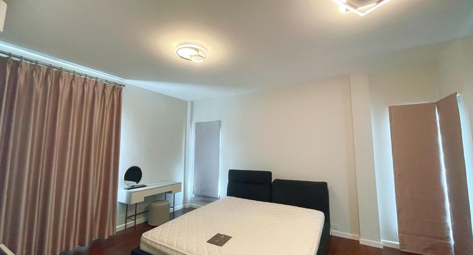 For rent 4 bedrooms house in Mueang Phuket, Phuket