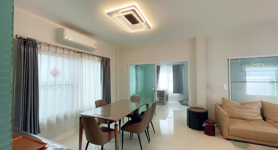 For rent 4 bedrooms house in Mueang Phuket, Phuket