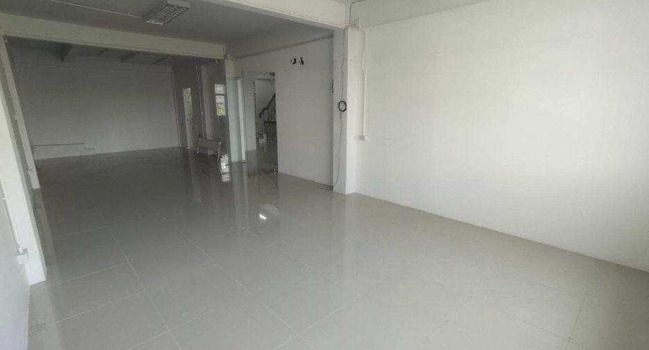 Gewerbefläche zur Miete in Yan Nawa, Bangkok