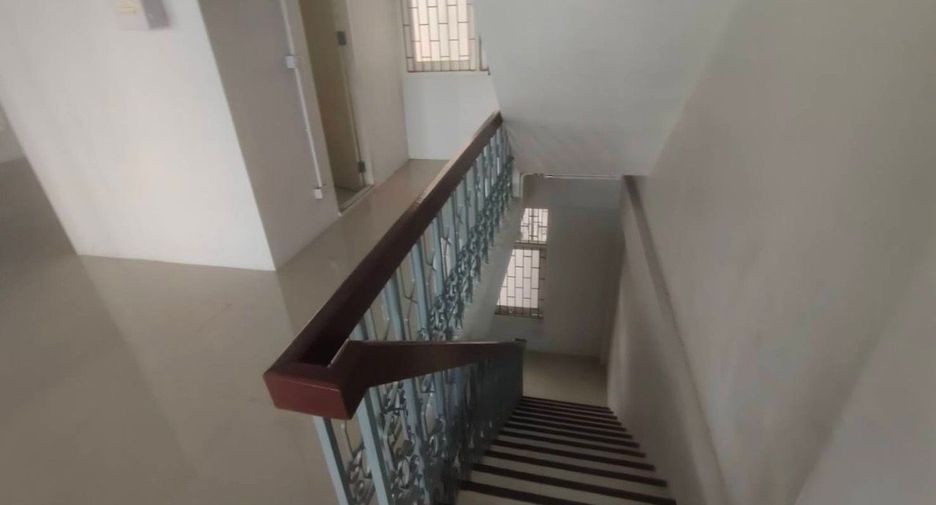 Gewerbefläche zur Miete in Yan Nawa, Bangkok