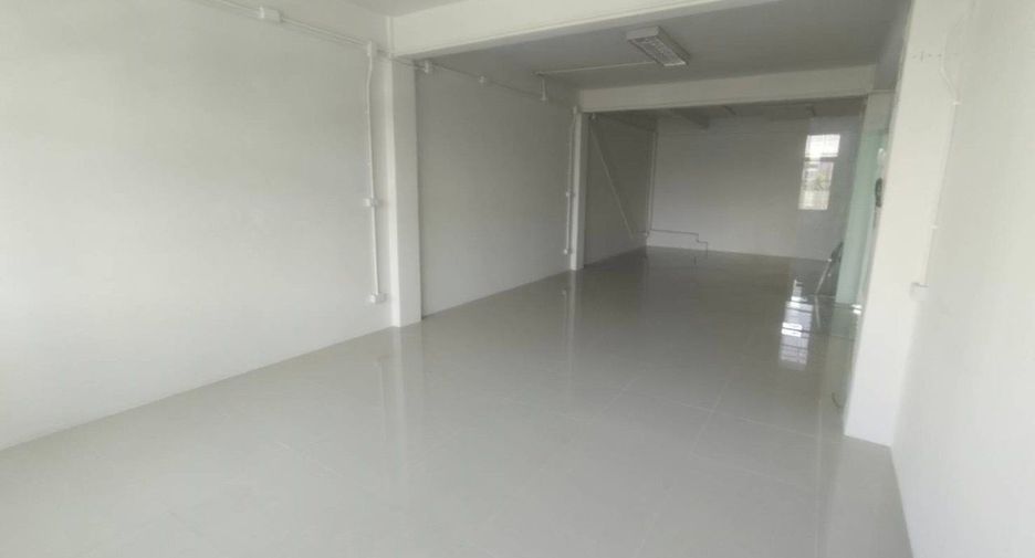 Gewerbefläche zur Miete in Yan Nawa, Bangkok