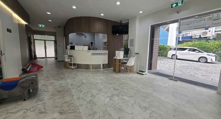 For rent 4 bedrooms office in Prawet, Bangkok