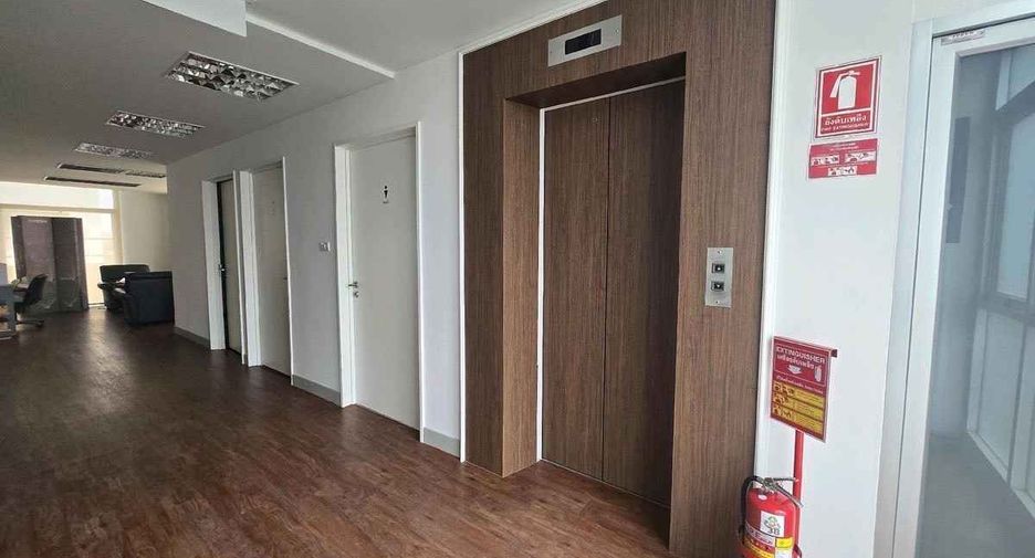 For rent 4 bedrooms office in Prawet, Bangkok
