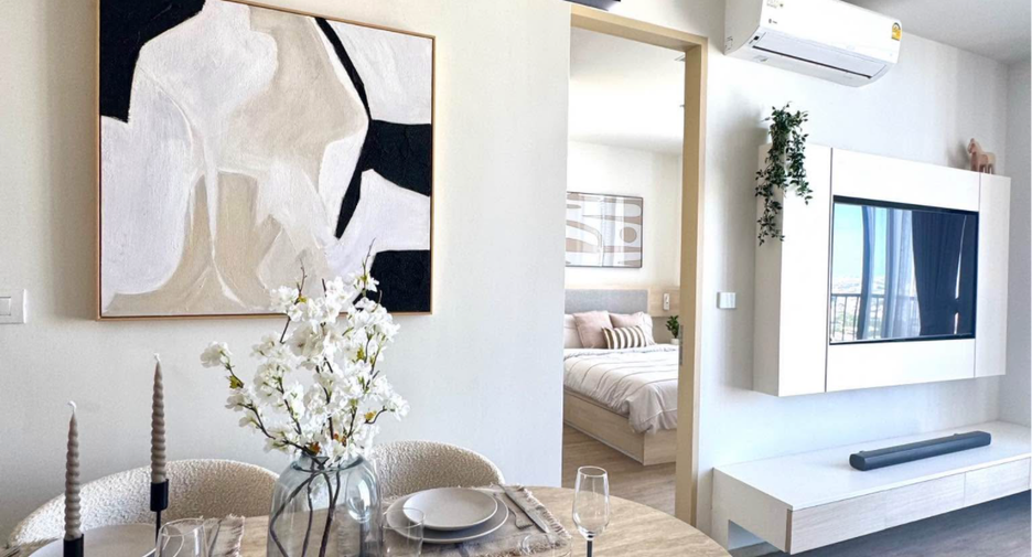 For rent 2 bedrooms condo in Watthana, Bangkok