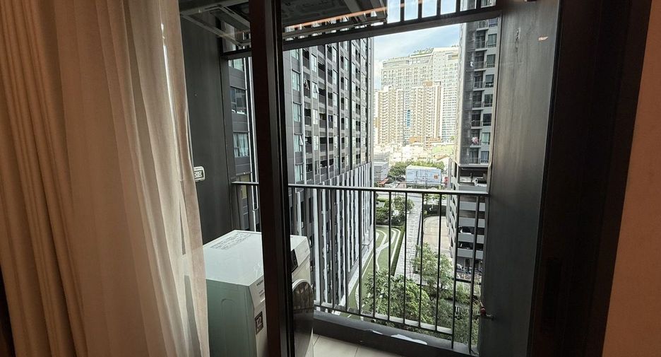 Wohnung zur Miete mit Studio in Huai Khwang, Bangkok