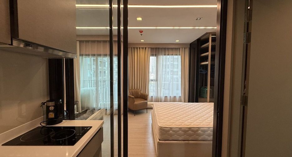 Wohnung zur Miete mit Studio in Huai Khwang, Bangkok
