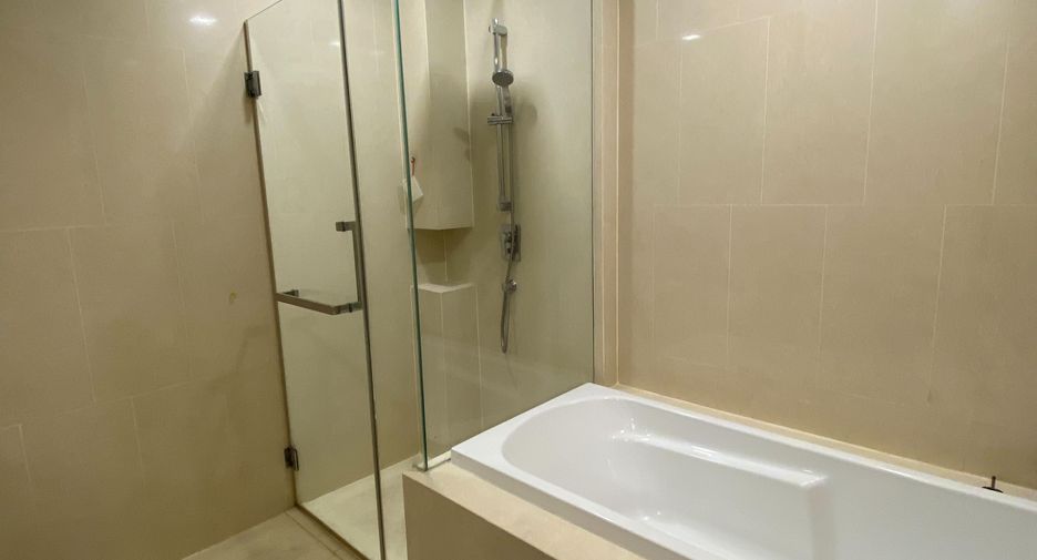 For sale and for rent 2 bedrooms condo in Khlong Toei, Bangkok