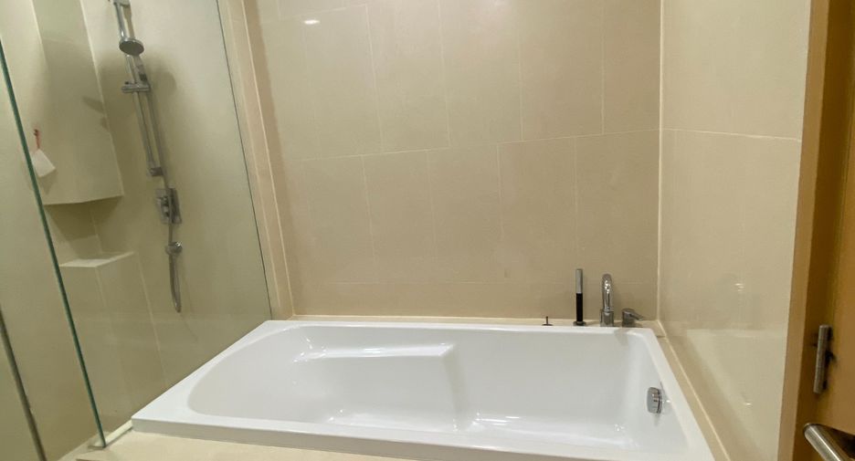 For sale and for rent 2 bedrooms condo in Khlong Toei, Bangkok