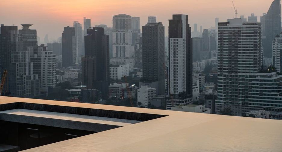 For rent 1 bed condo in Watthana, Bangkok