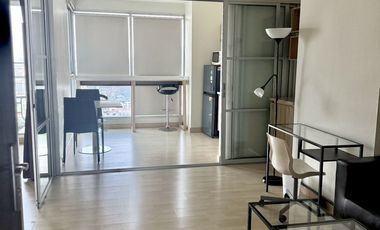 Wohnung zur Miete mit 1 Zimmer in Huai Khwang, Bangkok