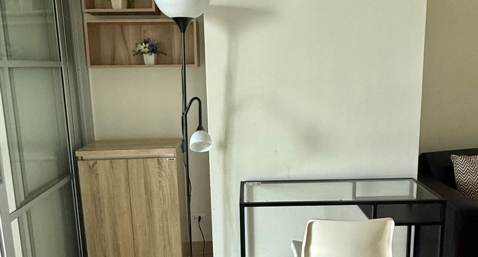 Wohnung zur Miete mit 1 Zimmer in Huai Khwang, Bangkok