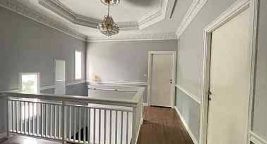 For sale 4 bedrooms house in Sai Mai, Bangkok