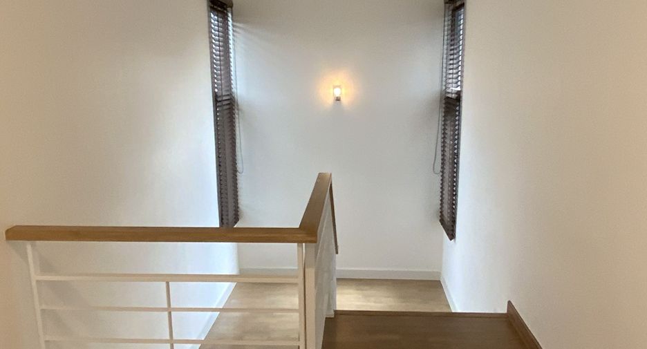 出售 4 卧室 独立屋 在 Sai Mai, 曼谷