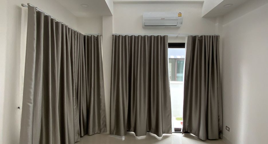 出售 4 卧室 独立屋 在 Sai Mai, 曼谷