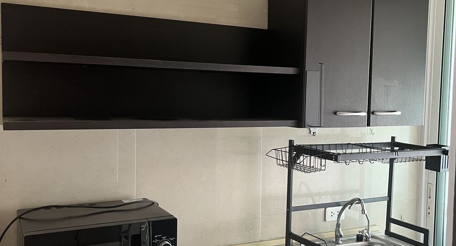For sale studio condo in Wang Thonglang, Bangkok