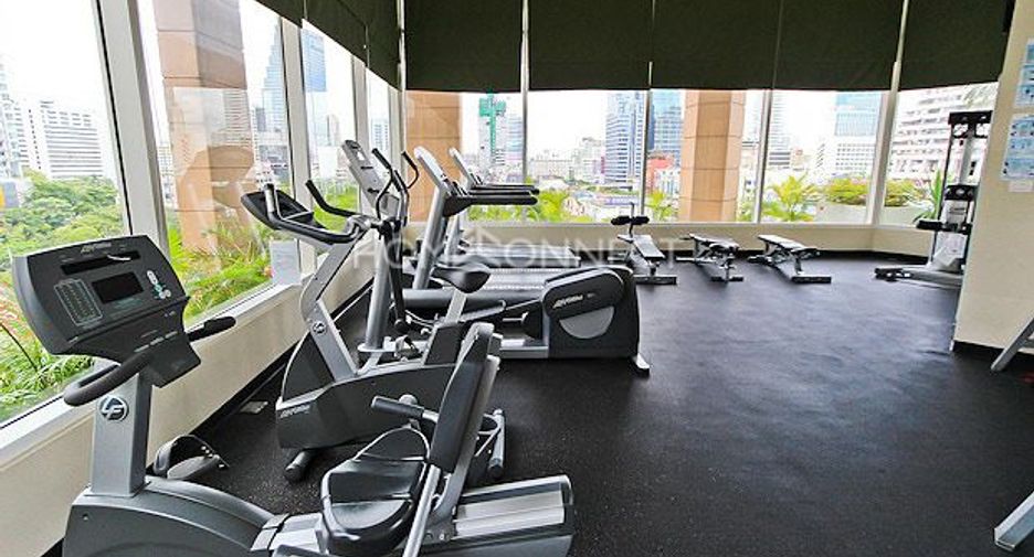 Condo en alquiler de 2 habitaciones en Sathon, Bangkok