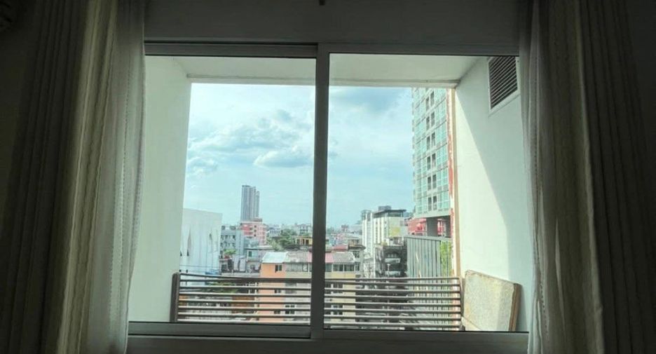 For rent 1 bed condo in Phaya Thai, Bangkok