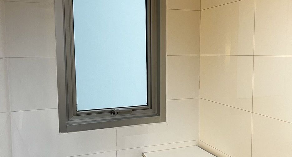 For sale and for rent 1 bed condo in Huai Khwang, Bangkok