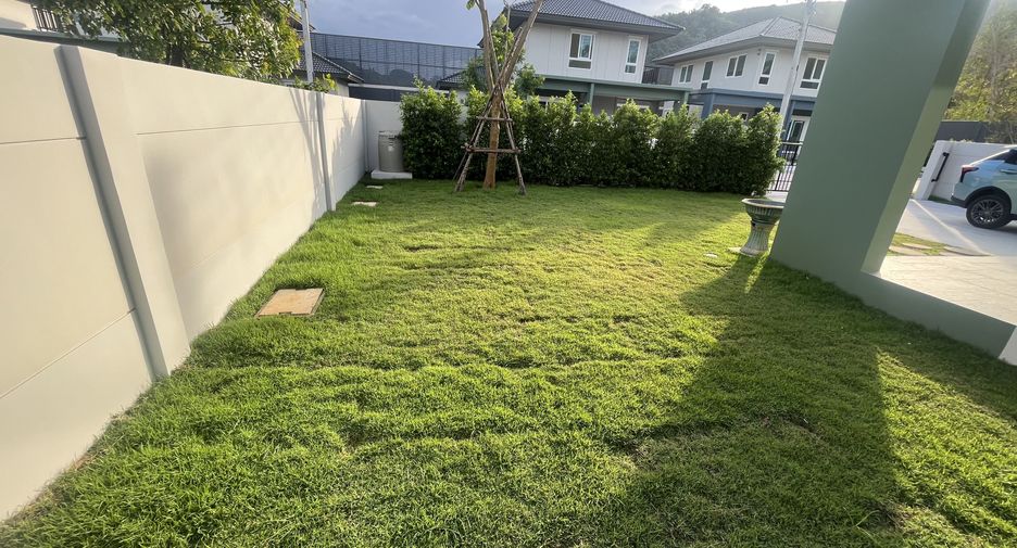 Haus zur Miete mit 4 Zimmer in Mueang Phuket, Phuket
