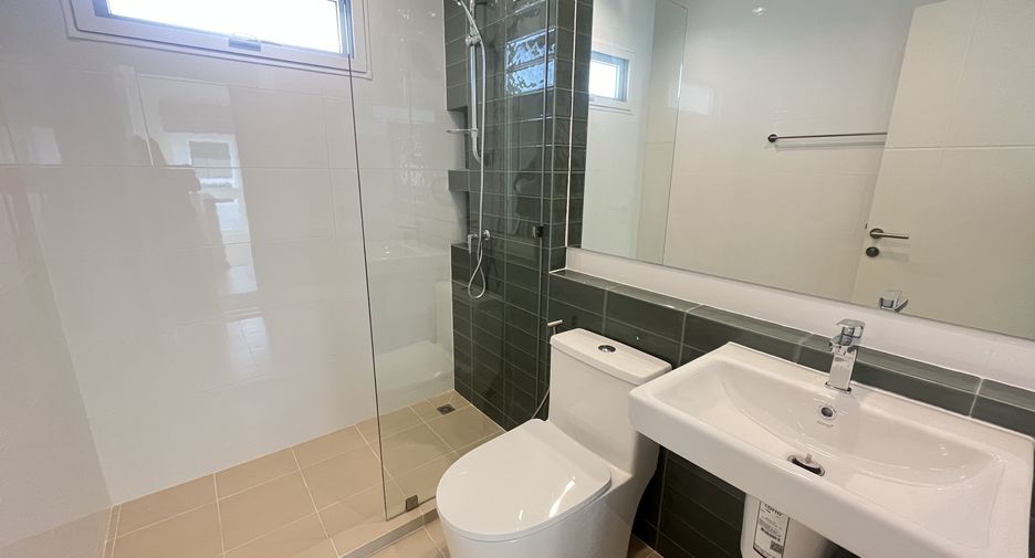 Haus zur Miete mit 4 Zimmer in Mueang Phuket, Phuket