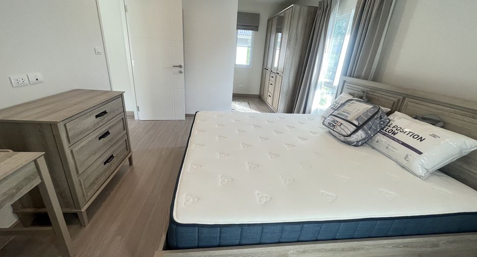 Haus zur Miete mit 4 Zimmer in Mueang Phuket, Phuket